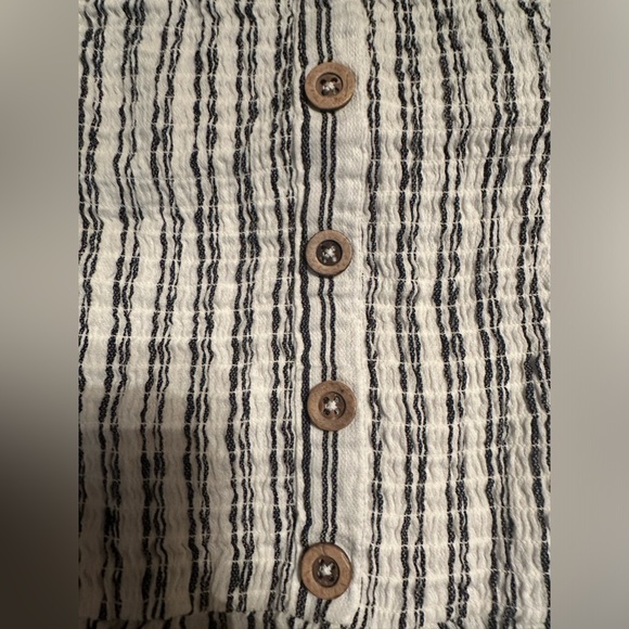 Garage Strapless Romper - Picture 2 of 3